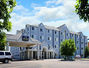 Best Western Plus Peak Vista Inn & Suites Colorado Springs Exterior photo